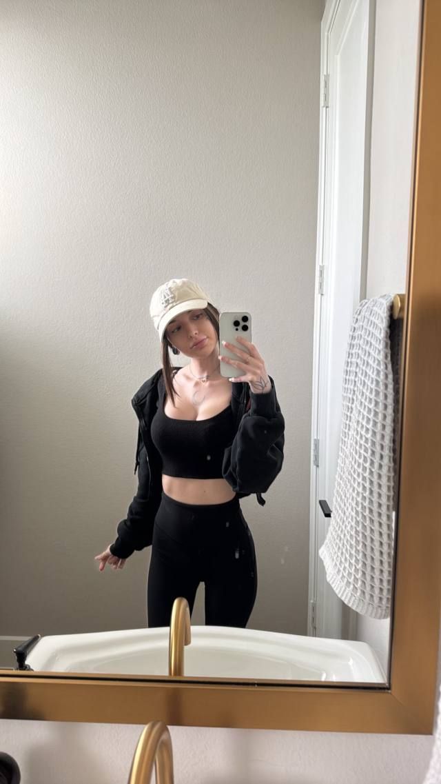 DOWN TO FUCK 😋 - Image 2